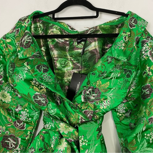 PRETTYLITTLETHING Green Bardot Oriental Jacket Dress - Picture 6 of 15